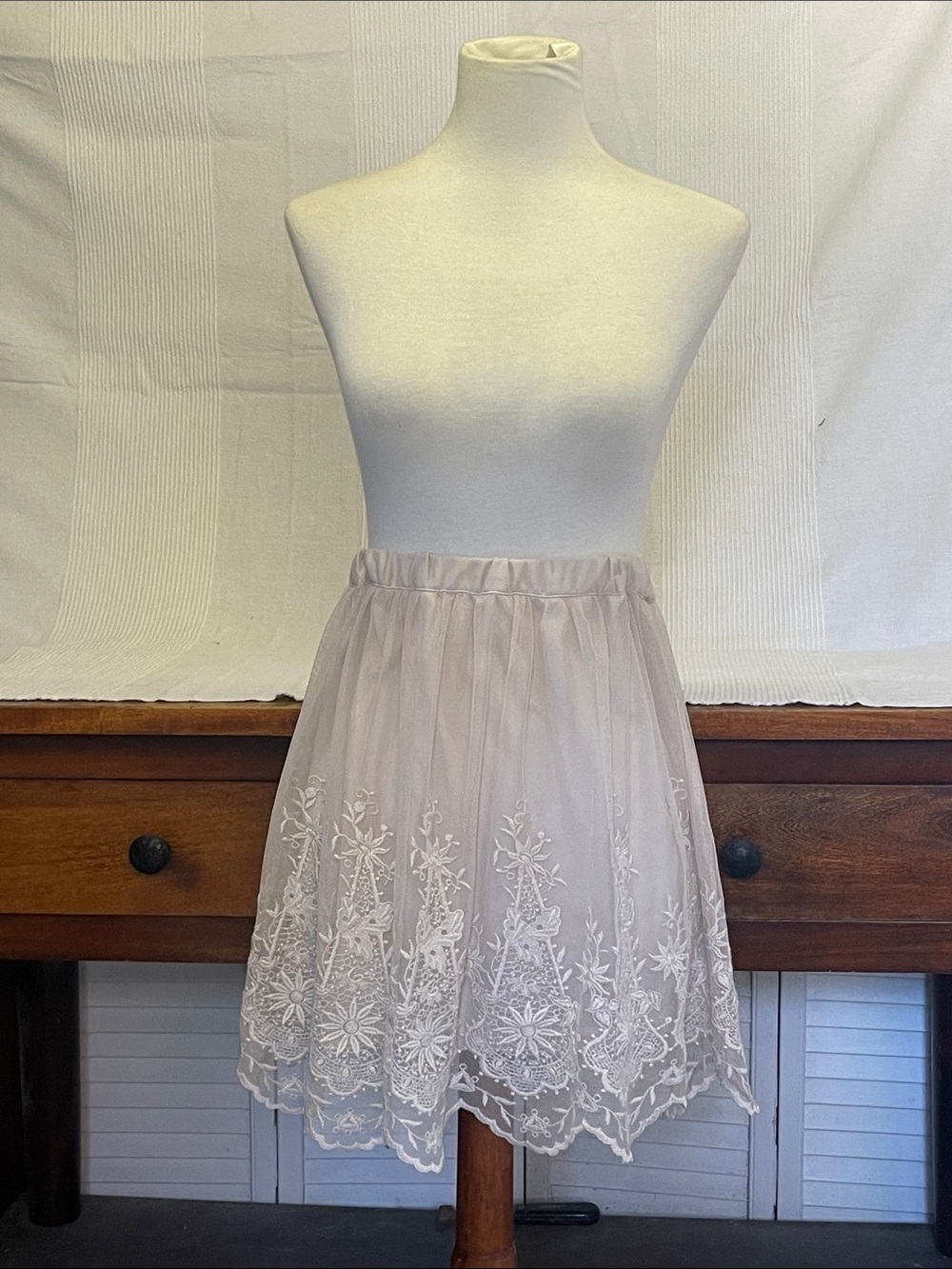 H&M Taupe Embroidered Tulle Mini Skirt